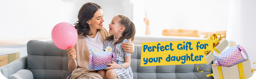 Mum and daughter with the GRAFLO mermaid cat purse set, a perfect gift for girls